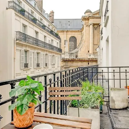Apartment Petit Cosy A Saint-germain-des-pres Et Jardin Du Luxembourg Paris